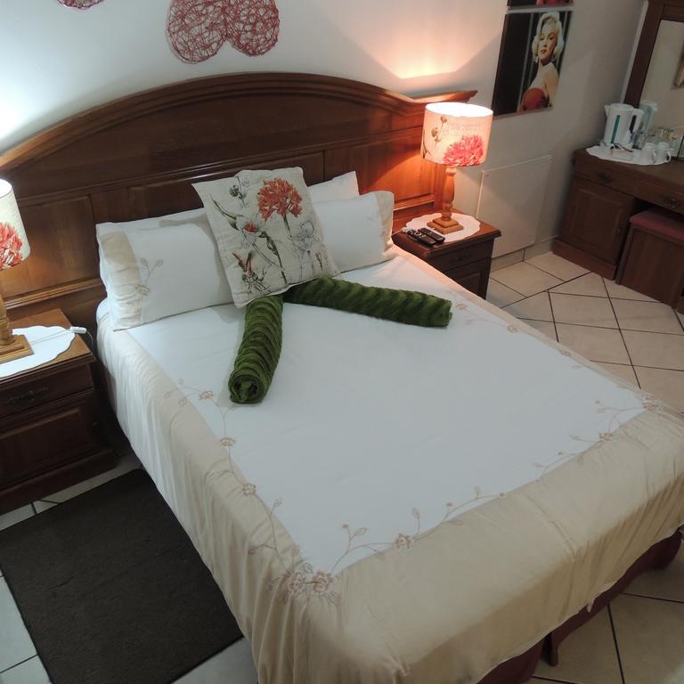 Rita'S Guesthouse Cc Фрейхейд Экстерьер фото