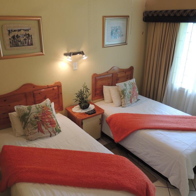 Rita'S Guesthouse Cc Фрейхейд Экстерьер фото